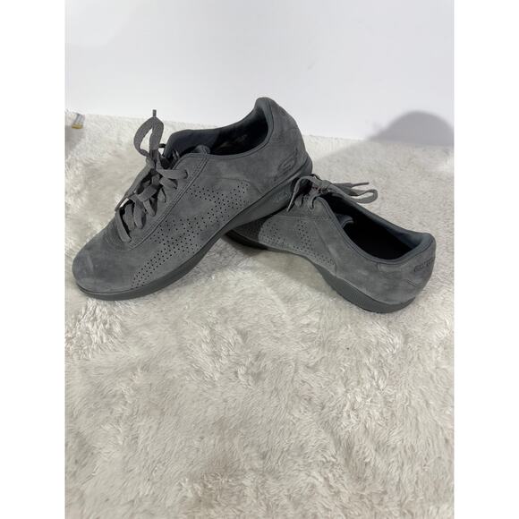 Skechers Lace-up Goga Max Go Step Lite Gray Leather Suede Size 9.5 NWOT - Picture 1 of 6